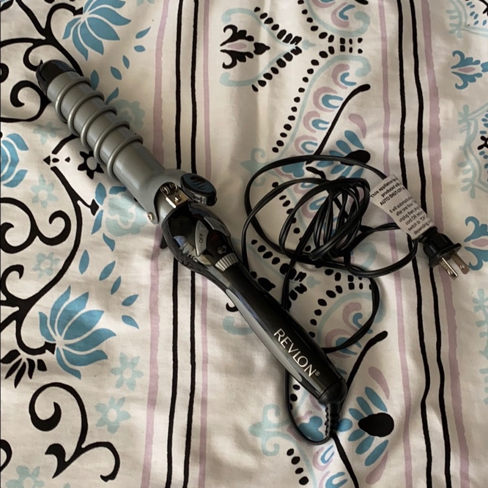 Hair wrap around curler